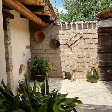 Graziosa Stanza Campidanese Su Terzu Konuk evi Oristano Dış mekan fotoğraf